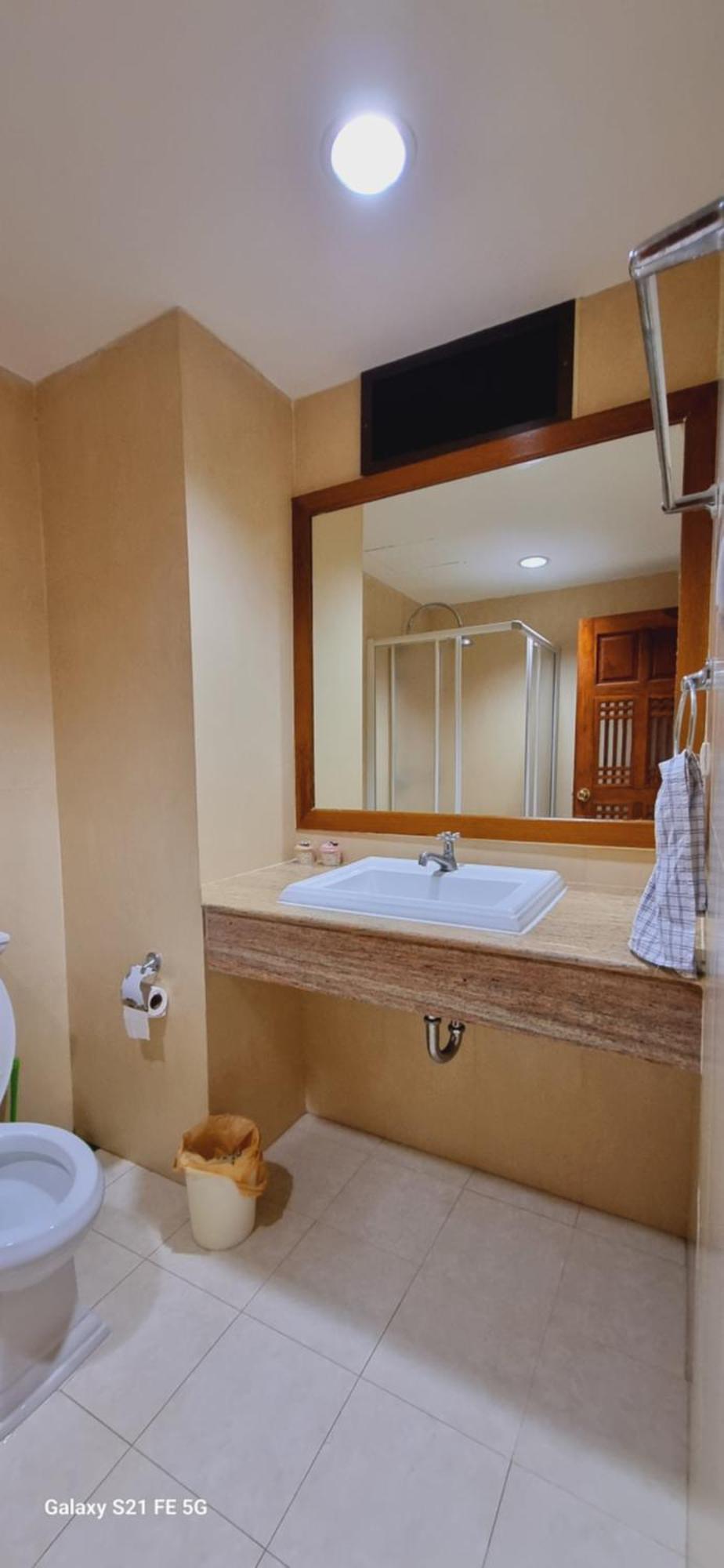 Hua Hin Baanklang Condo By Petch Exterior photo