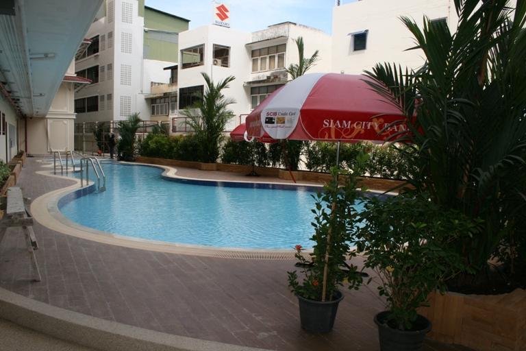Hua Hin Baanklang Condo By Petch Exterior photo